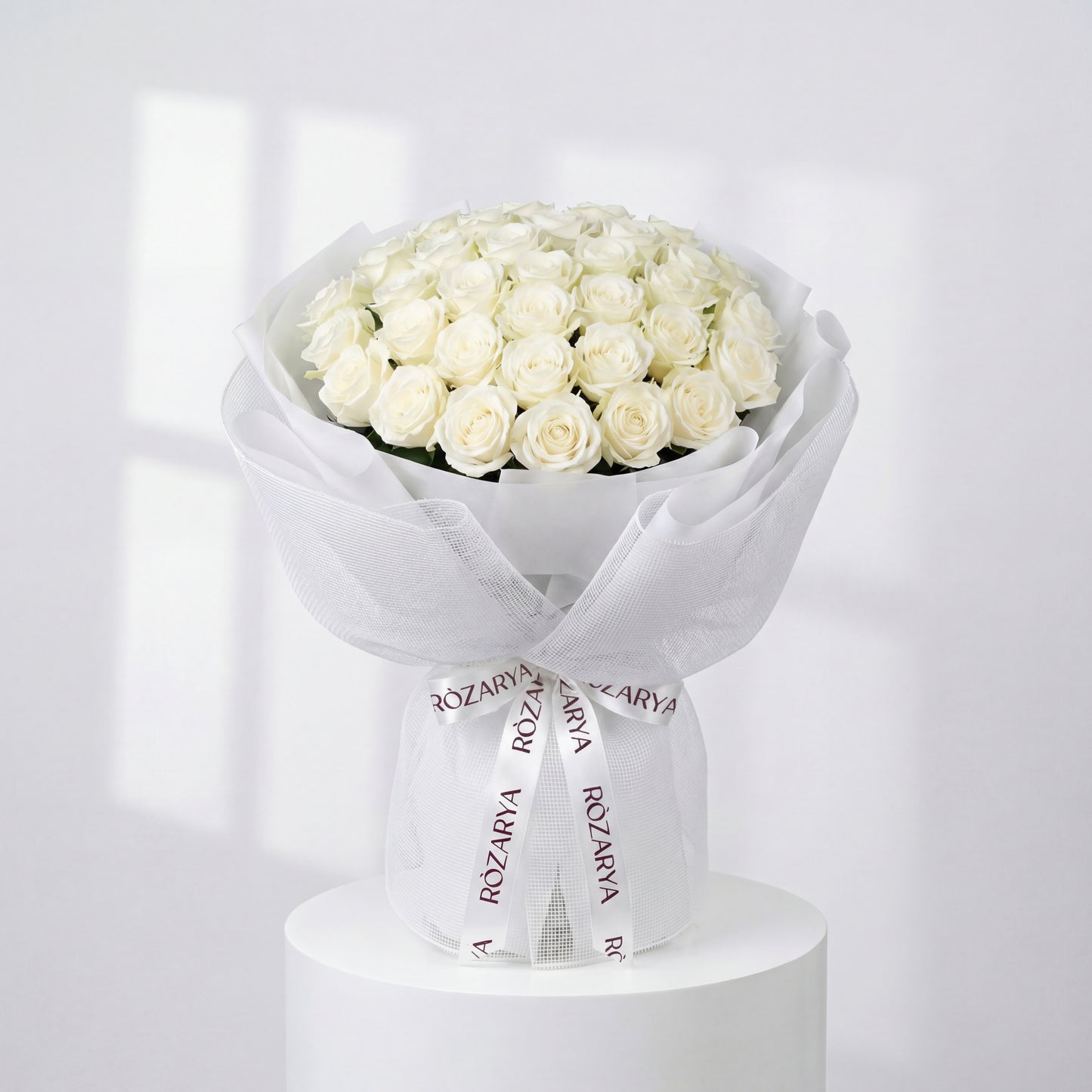 The Pearl Elegance Grandeur Bouquet