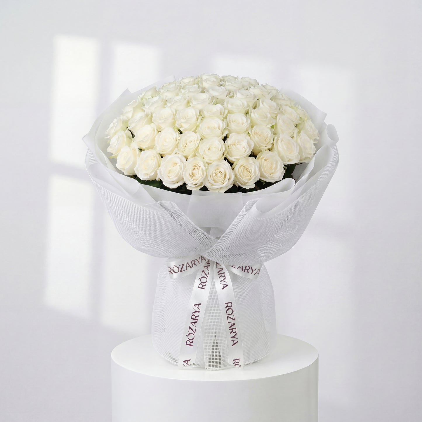 The Pearl Elegance Grandeur Bouquet
