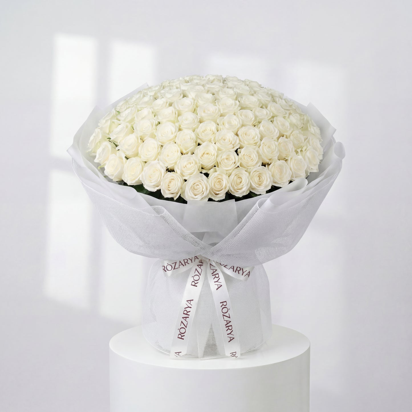 The Pearl Elegance Grandeur Bouquet