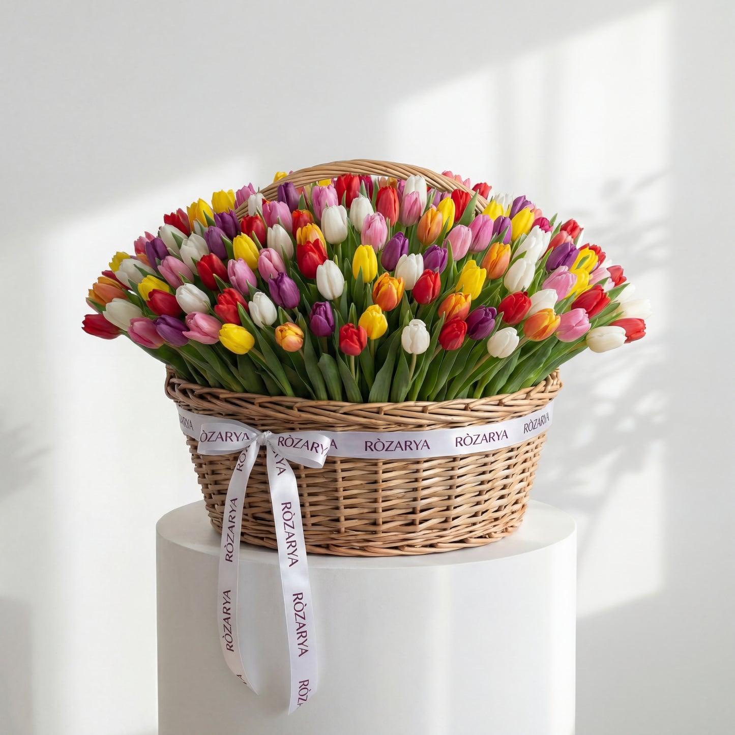 Grand Tulip Symphony Basket