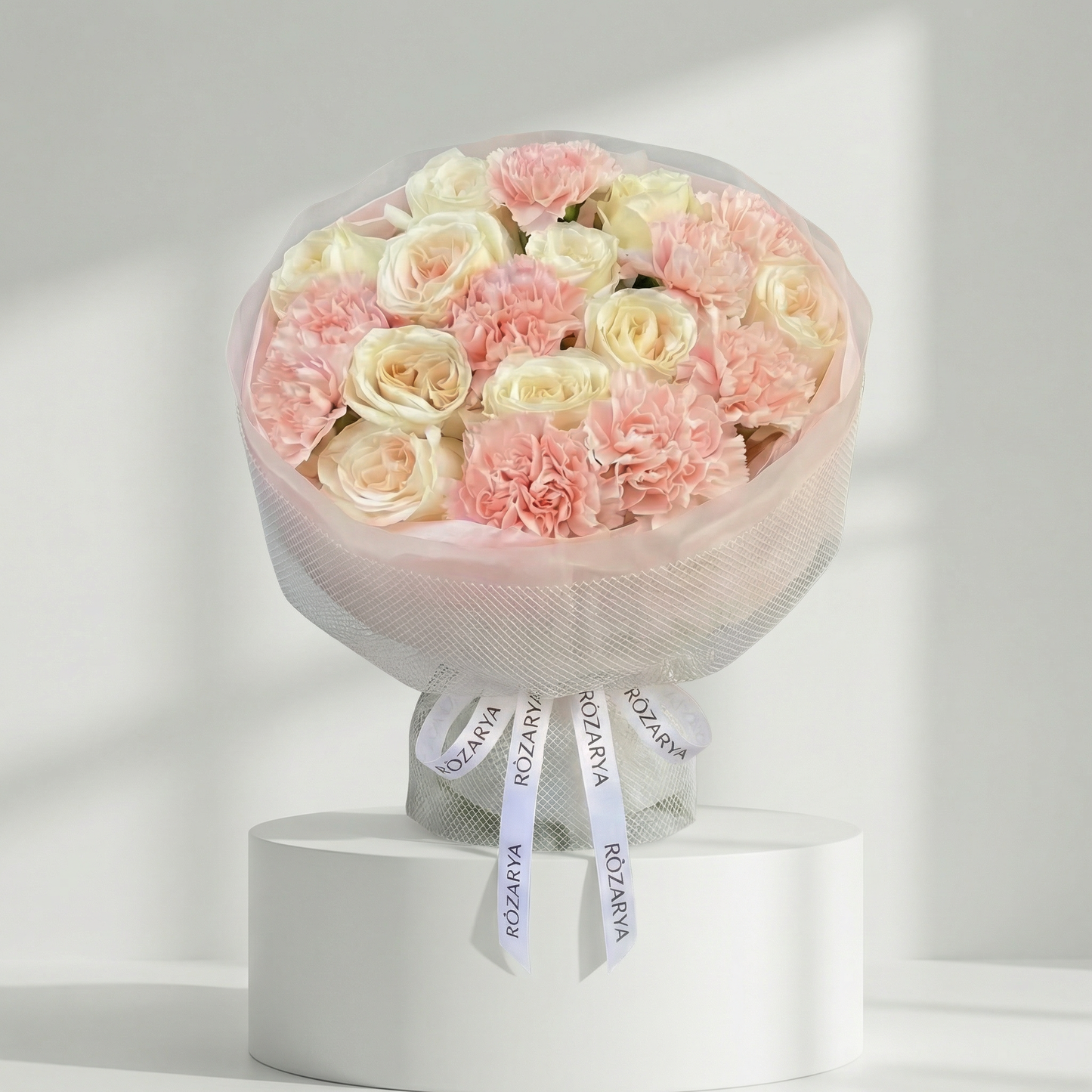 The Pastel Perfection: Peach & Cream Mixed Bouquet