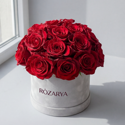 The Signature Passion Hat Box