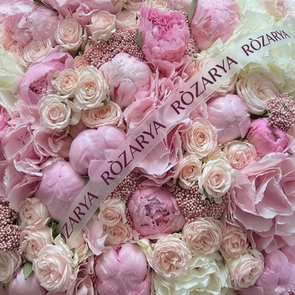 The Soft Lisianthus and Rosebud Dream