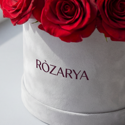 The Signature Passion Hat Box