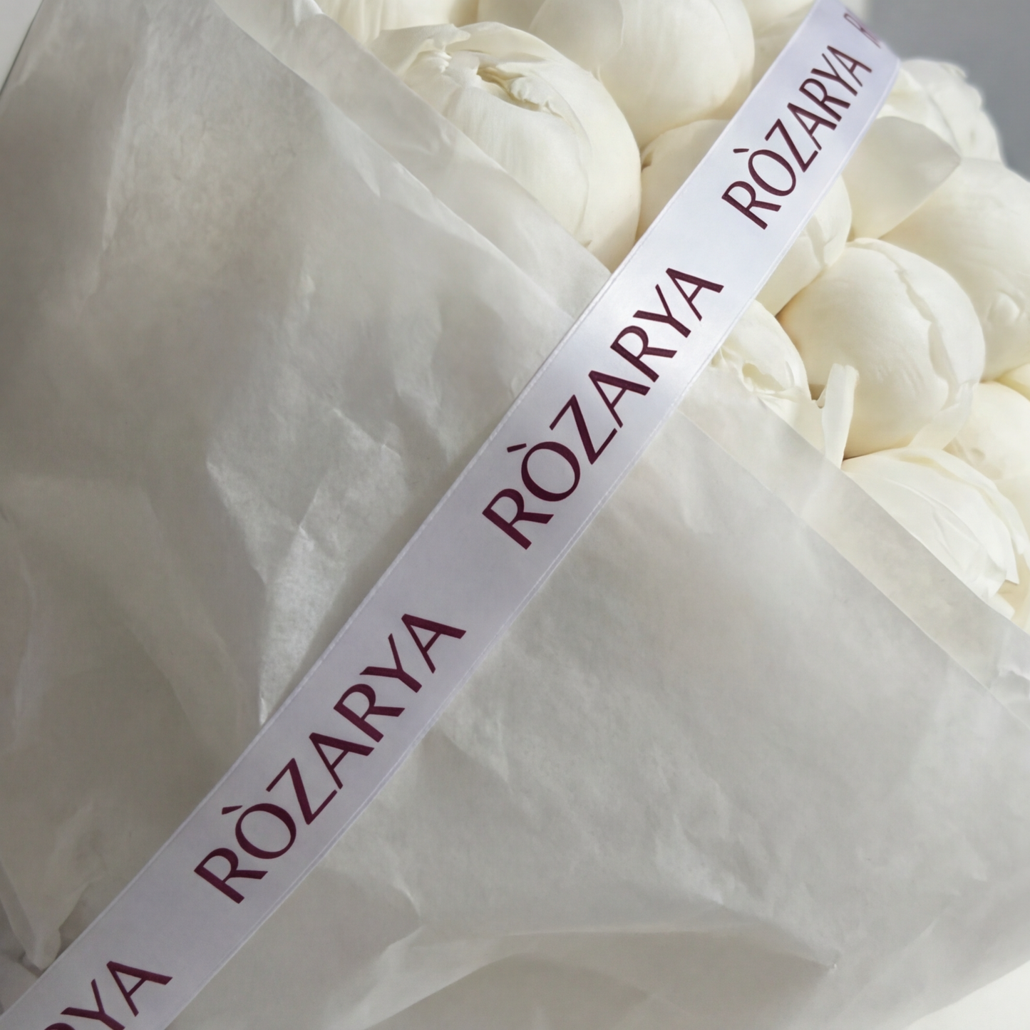 The Luxe Peony and Hydrangea Cloud